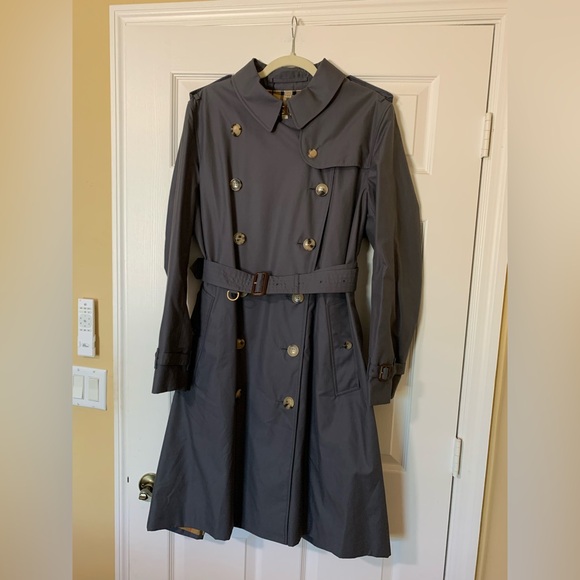 Authentic Burberry Kensington Long Check Print Lining‎ Trench Coat, Gray, 16 NWT - Picture 8 of 16
